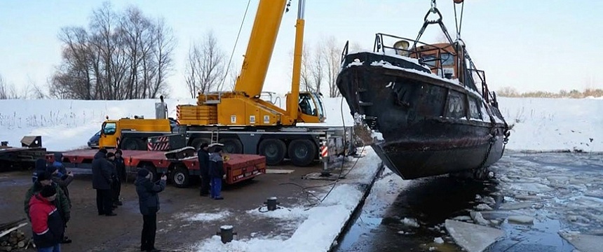 Минтранс рассказал об уникальной доставке ледокола "Байкал" на авто из Мозыря в Речицу